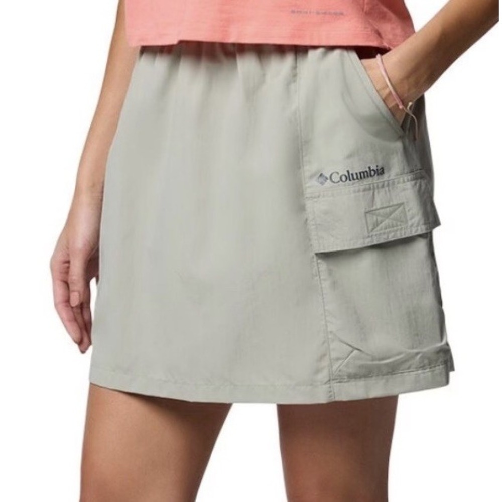 Columbia Cargo Sandier Skirt Womens Medium Cargo Pockets Omni Outdoors Green NWT